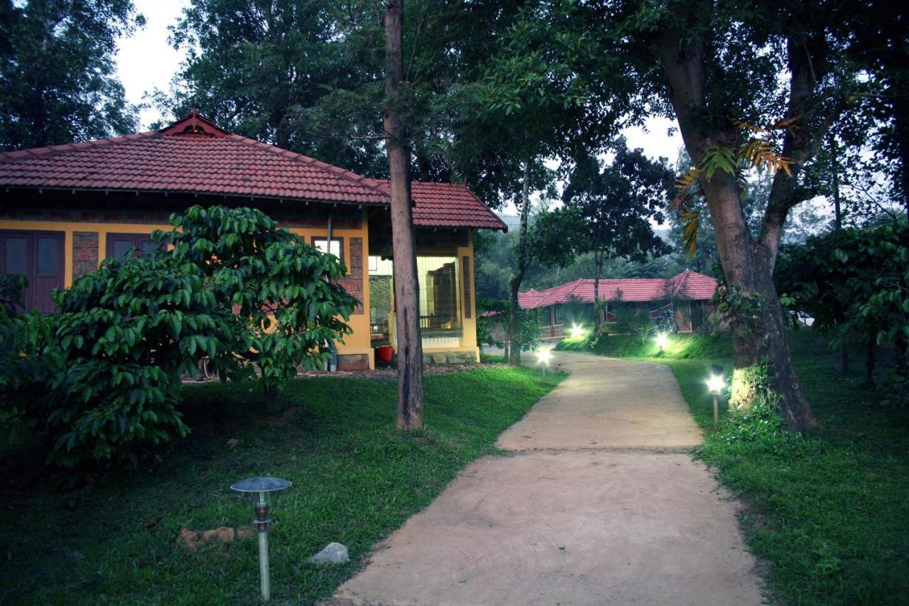 Agraharam Resorts Thirunelly Exterior photo